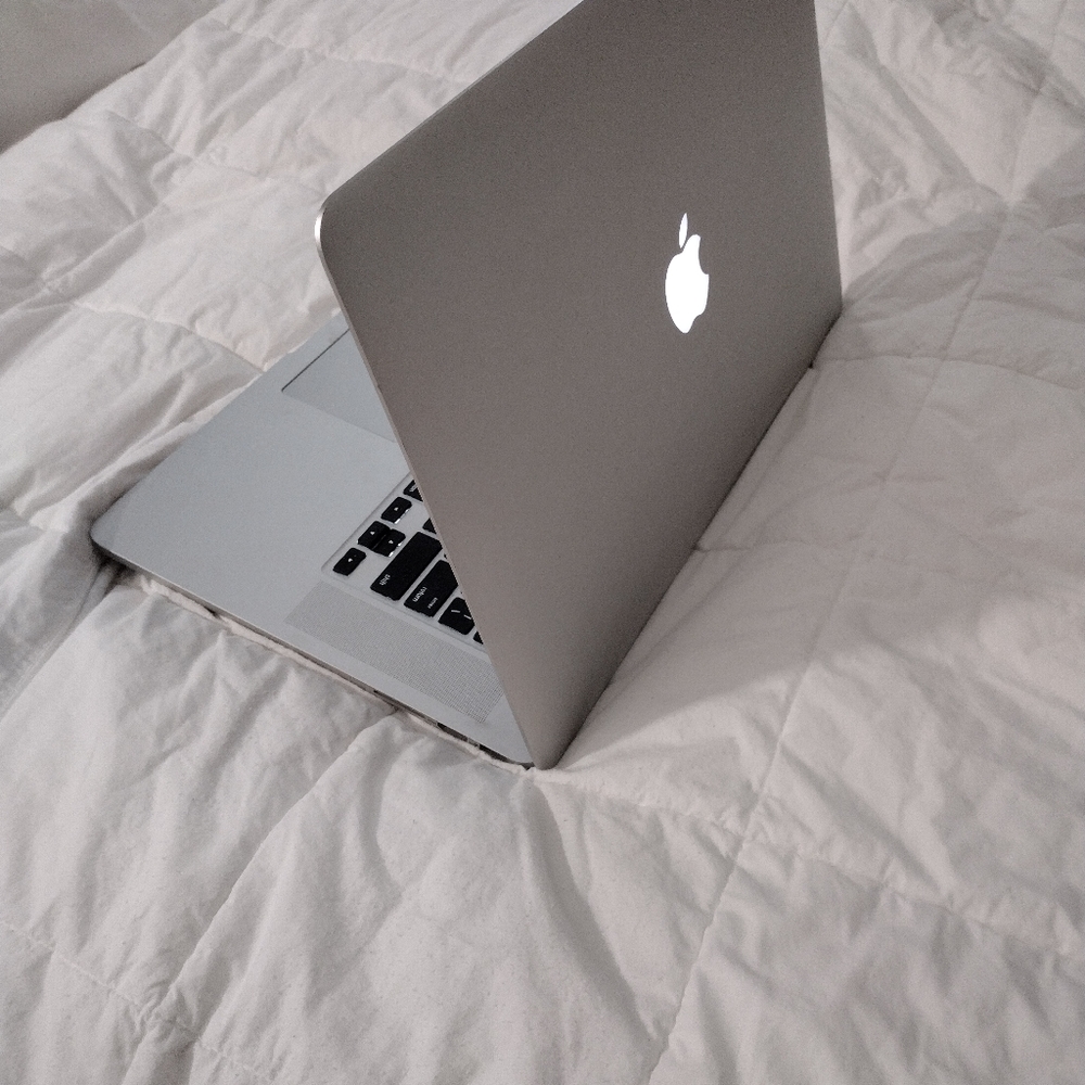 MacBook Pro Apple laptop